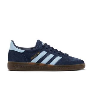 Womens size 9 Adidas Spezial in Navy Gum. BRAND NEW